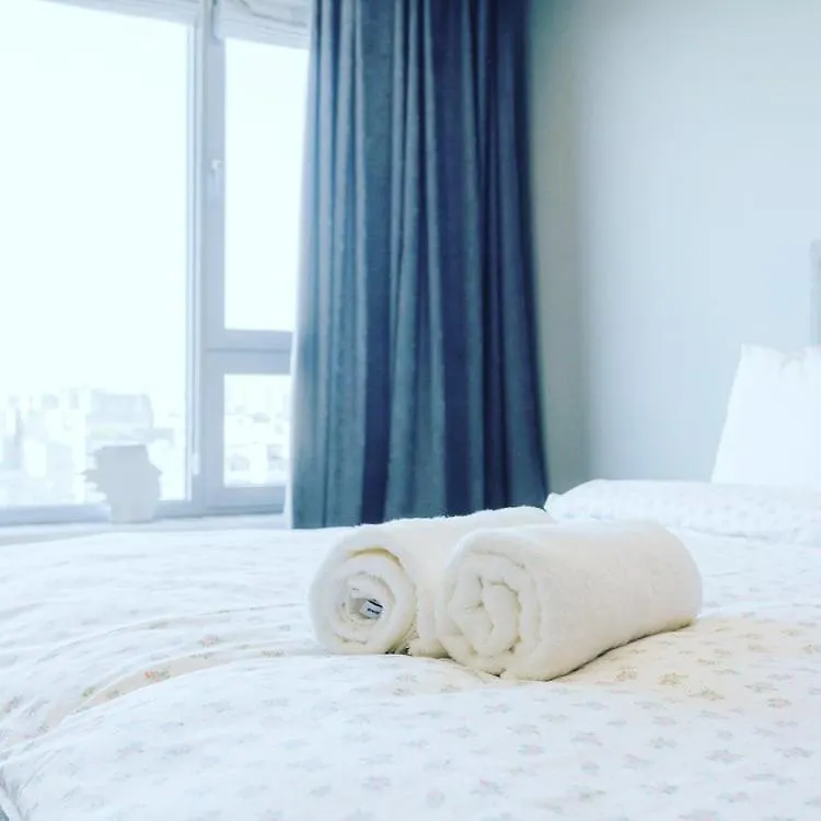 Vip 2 Rooms 75M2 Center Of Obolon Near River Side 키예프 아파트